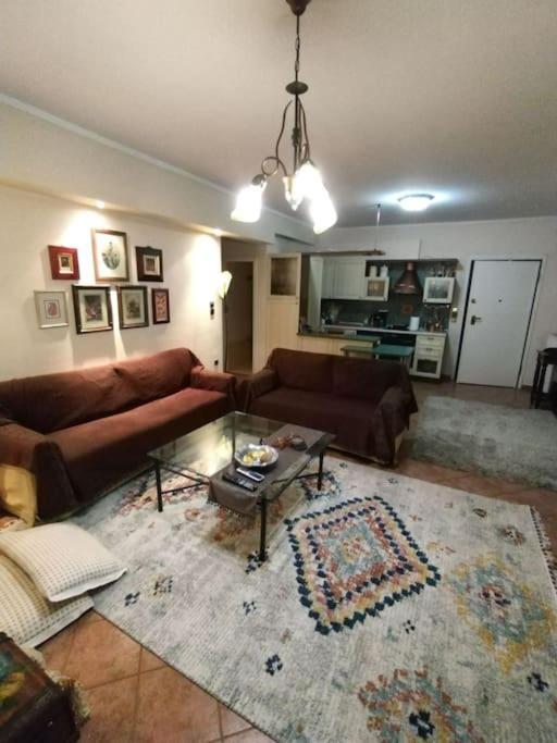 Όμορφο, Άνετο Ζεστά Διακοσμημένο Διαμέρισμα Thérmi Exterior foto